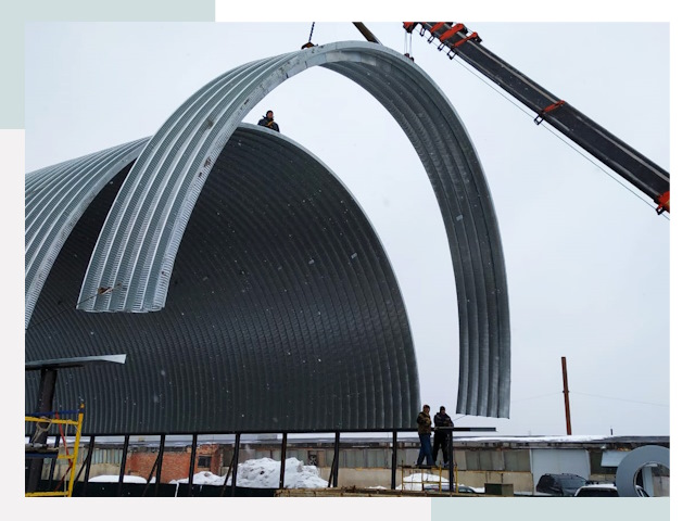 Полукруглые ангары в Дивногорске